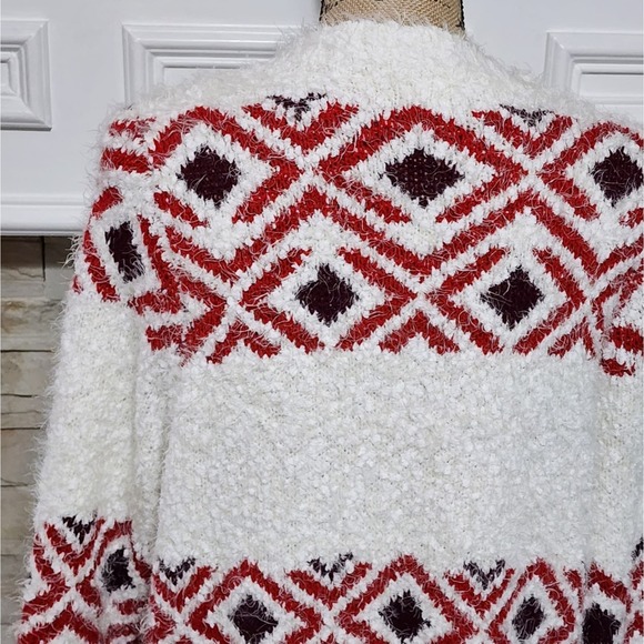 Monroe and Maine red and white fair aisle shop neck fuzzy eyelash sweater tunic - Picture 3 of 7